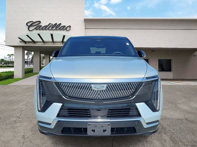 Certified 2025 Cadillac Escalade IQ Luxury 1 w/ Smart Trailering package AWD/4WD image 8