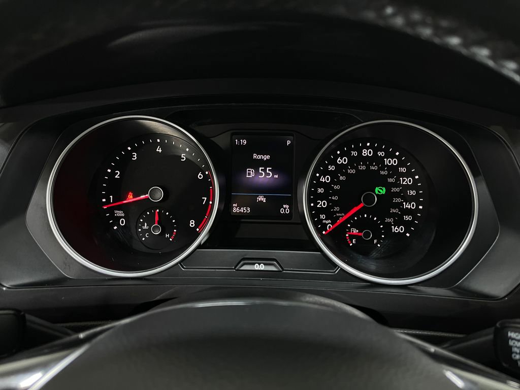 Used 2020 Volkswagen Tiguan SEL image 21