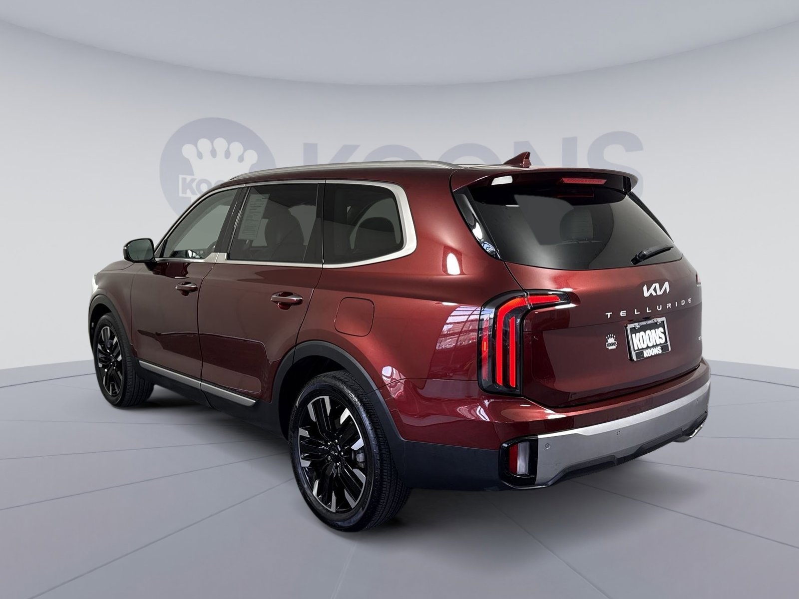Used 2023 Kia Telluride SX image 4