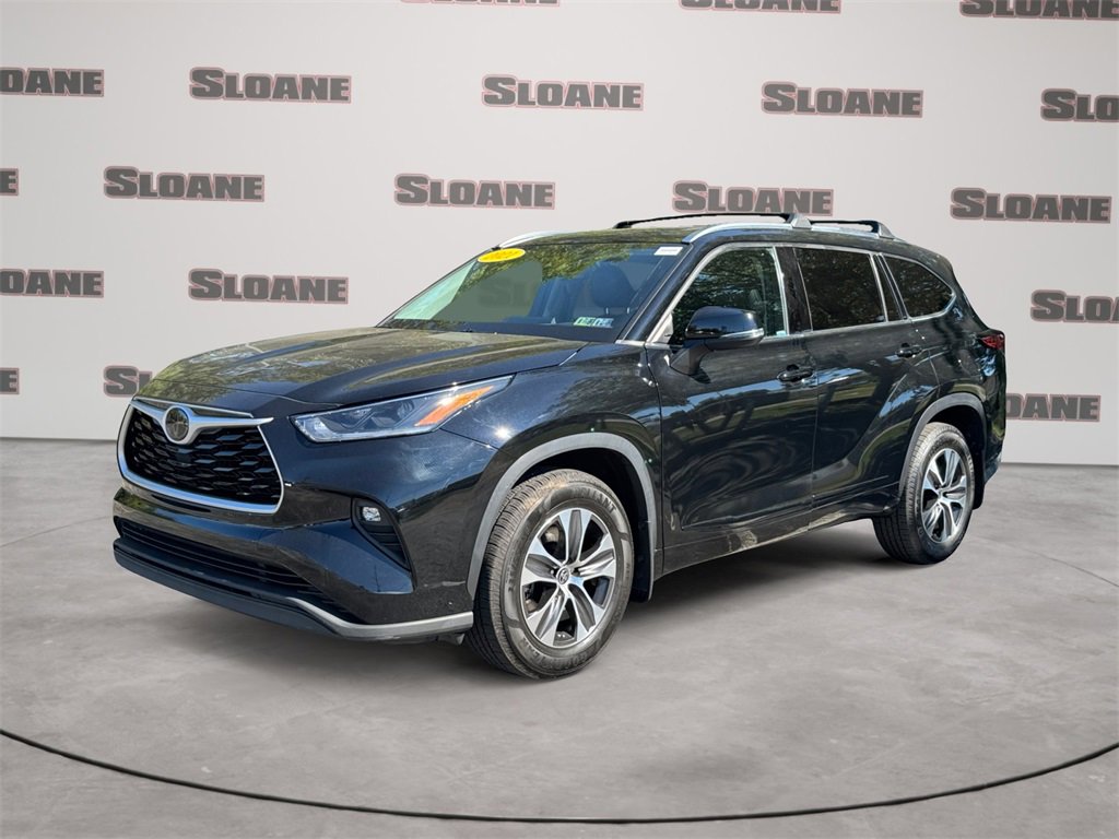 Used 2021 Toyota Highlander XLE
