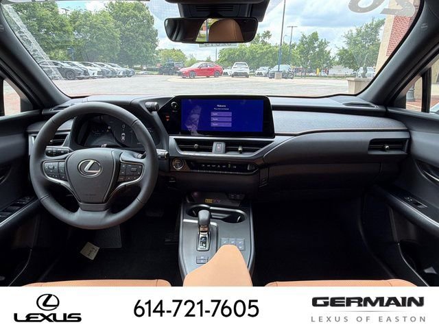 New 2026 Lexus UX 300h AWD image 18