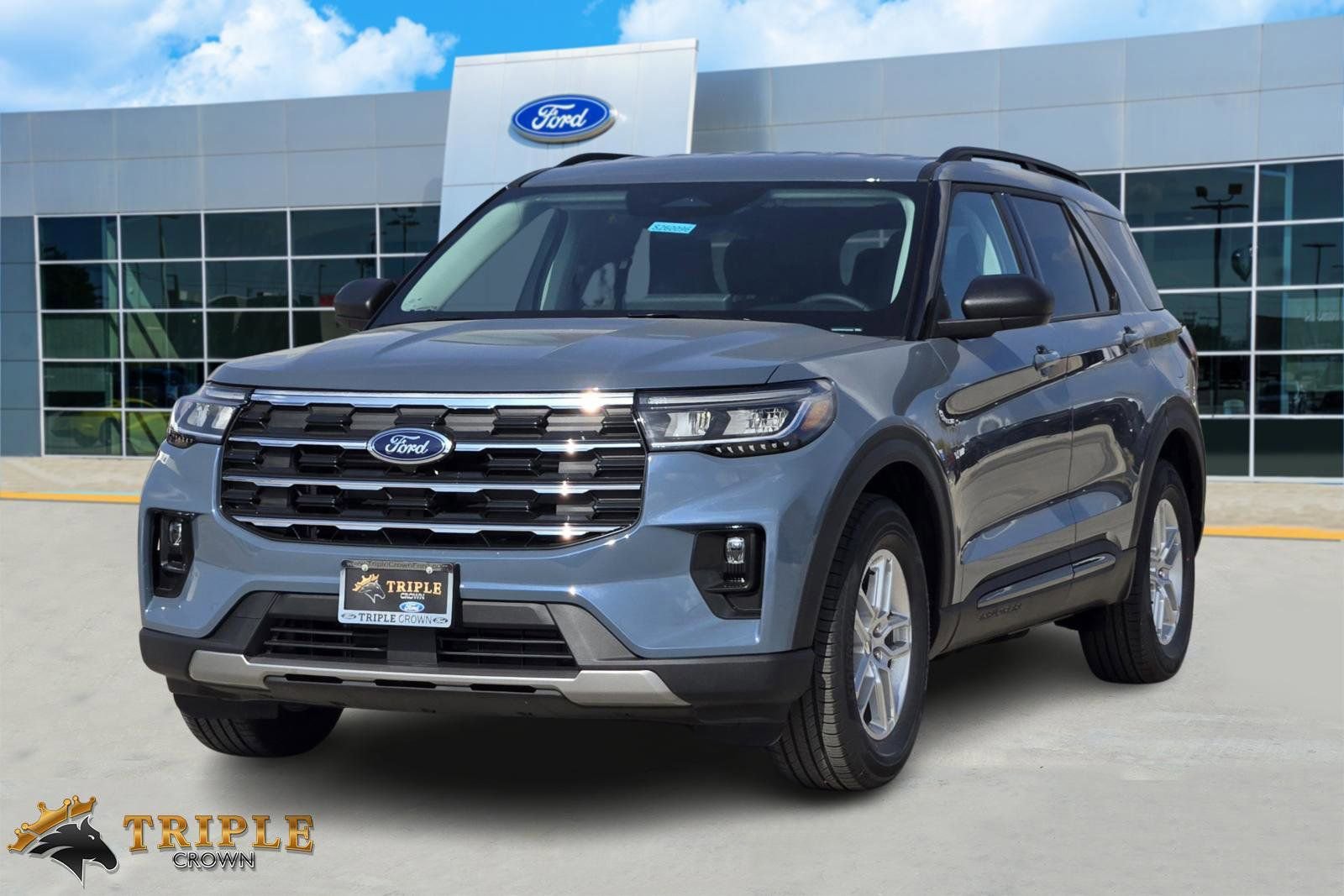 New 2026 Ford Explorer Active w/ Active Comfort Package image 2
