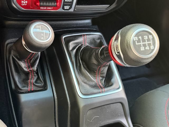 Used 2021 Jeep Gladiator Rubicon AWD/4WD image 27