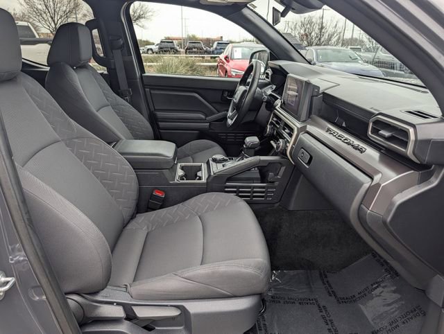 Used 2024 Toyota Tacoma SR5 AWD/4WD image 30