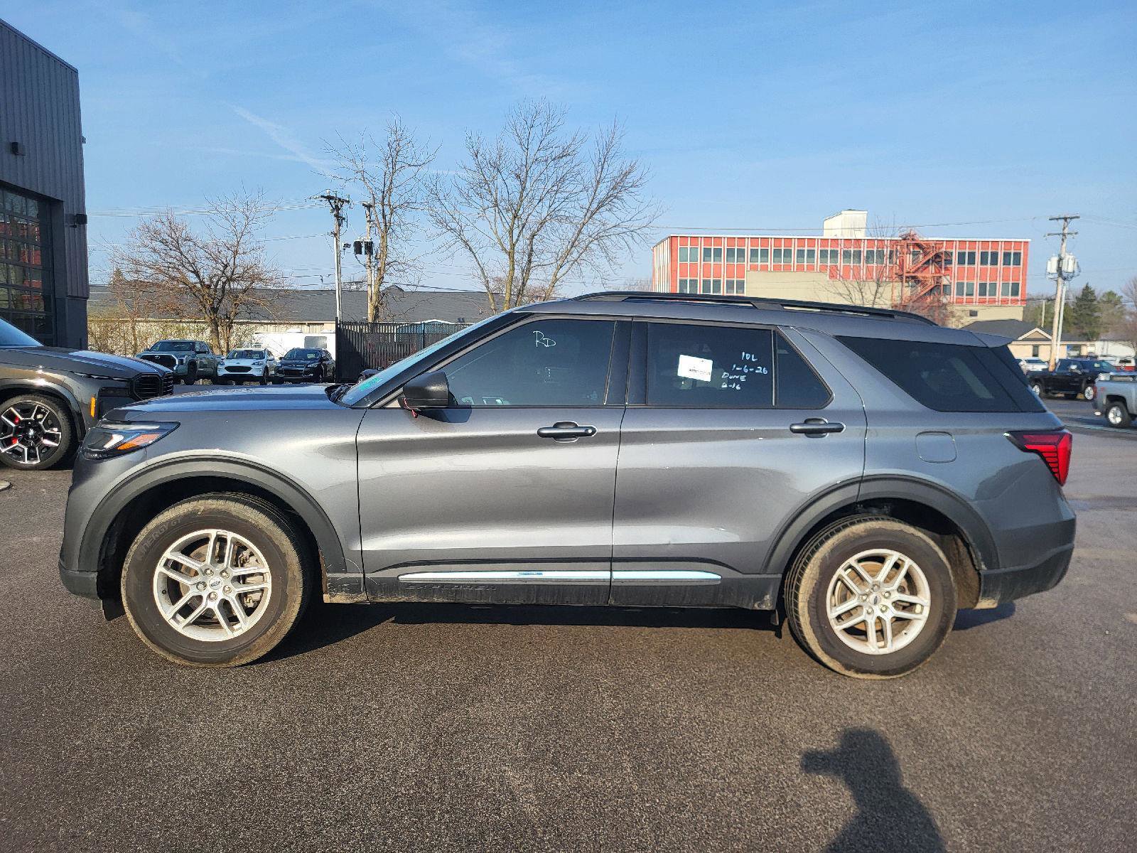 Used 2025 Ford Explorer Active image 6