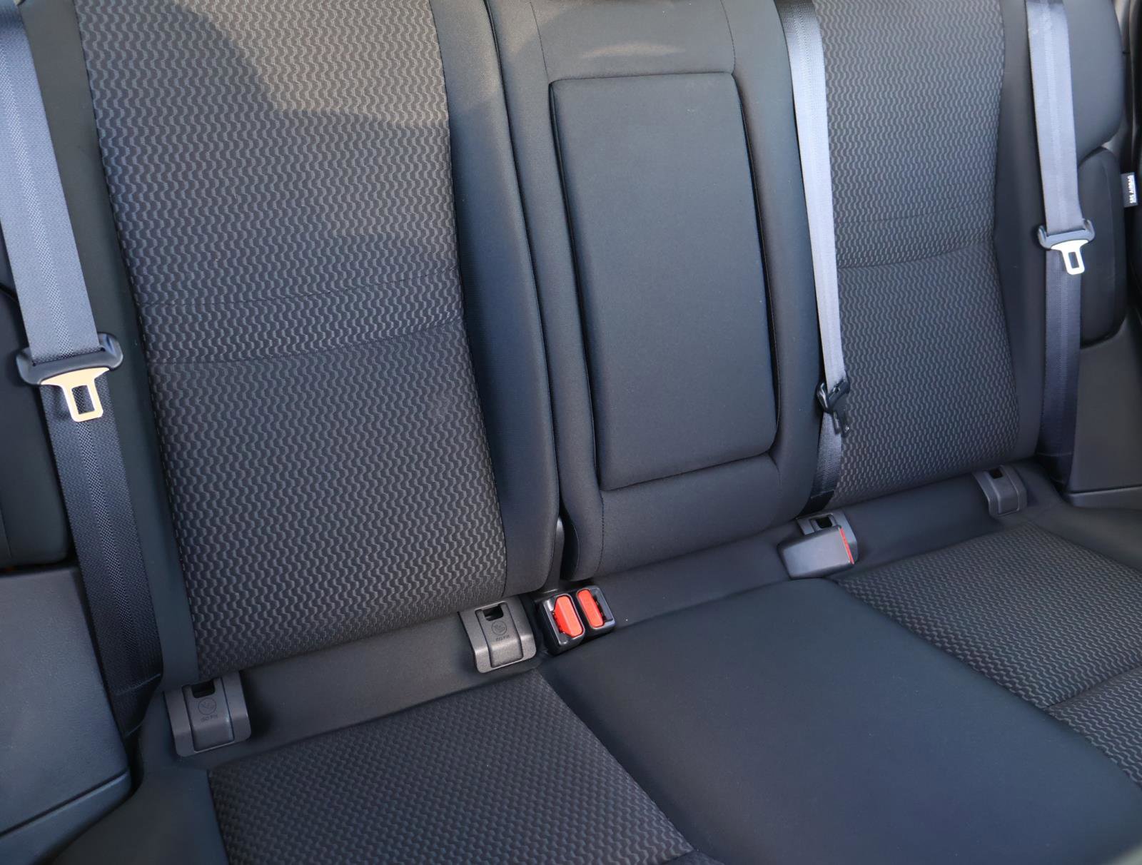 Used 2021 Nissan Rogue Sport S image 18