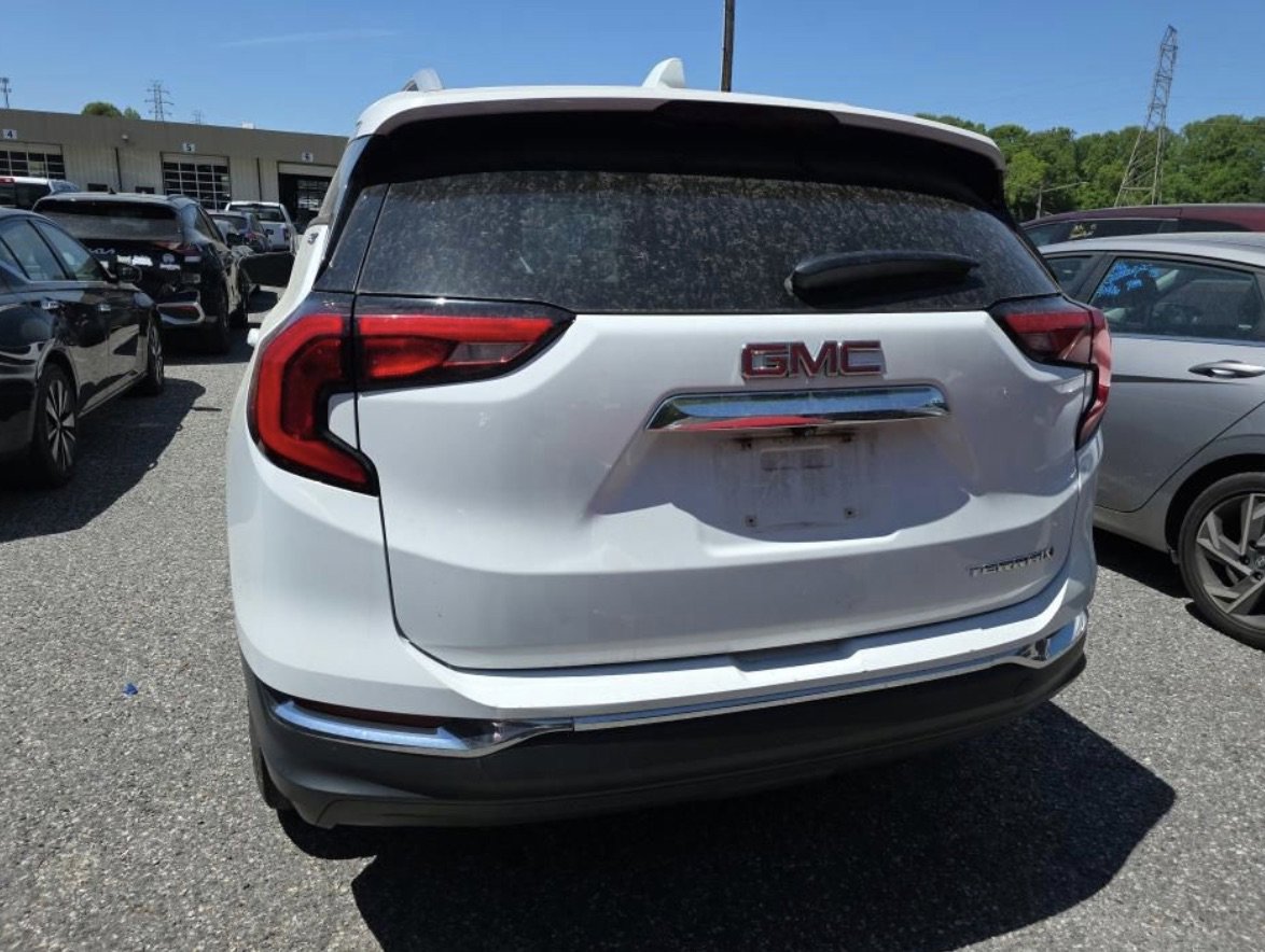 Used 2020 GMC Terrain SLT FWD image 4