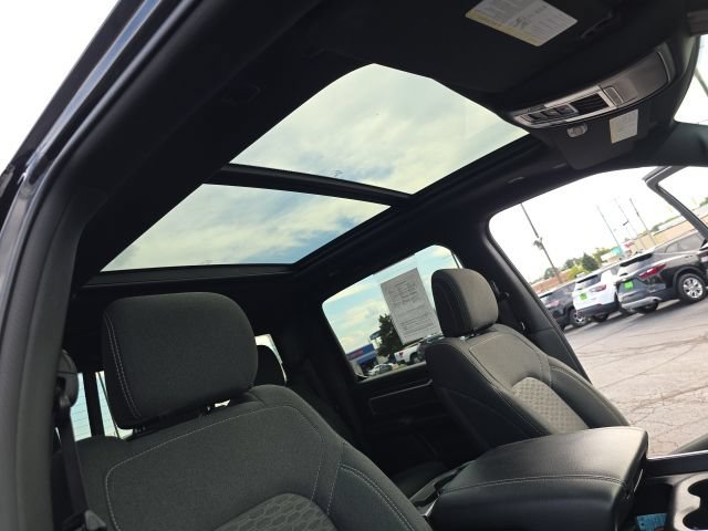 Used 2025 RAM 1500 Big Horn AWD/4WD image 29