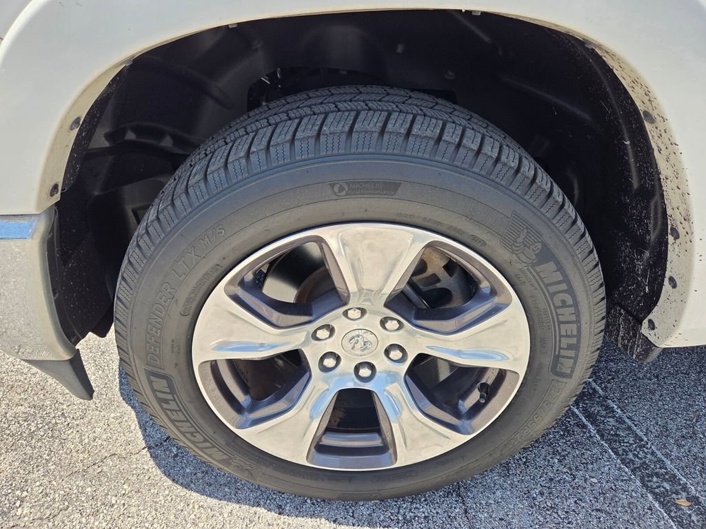 Used 2019 RAM 1500 Laramie RWD image 19