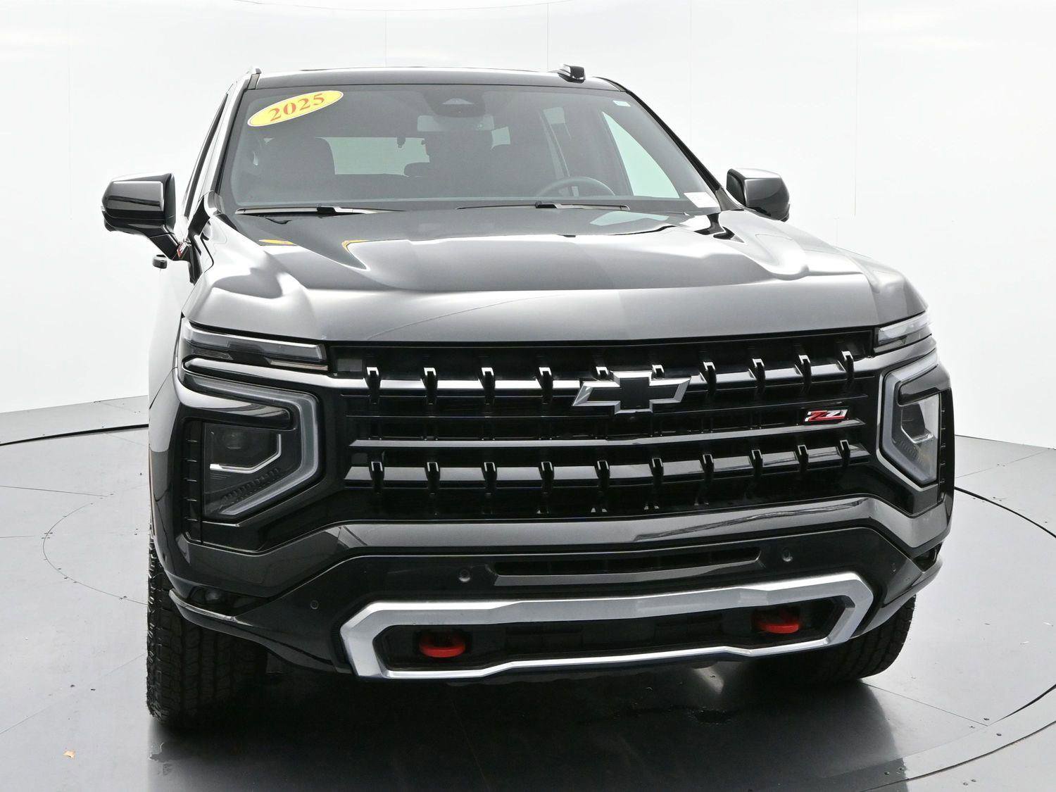 Used 2025 Chevrolet Tahoe Z71 w/ Z71 Off-Road Package image 2