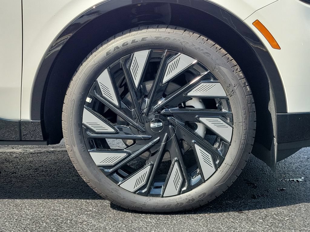 New 2026 Lincoln Nautilus Reserve w/ Jet Appearance Package AWD/4WD image 9