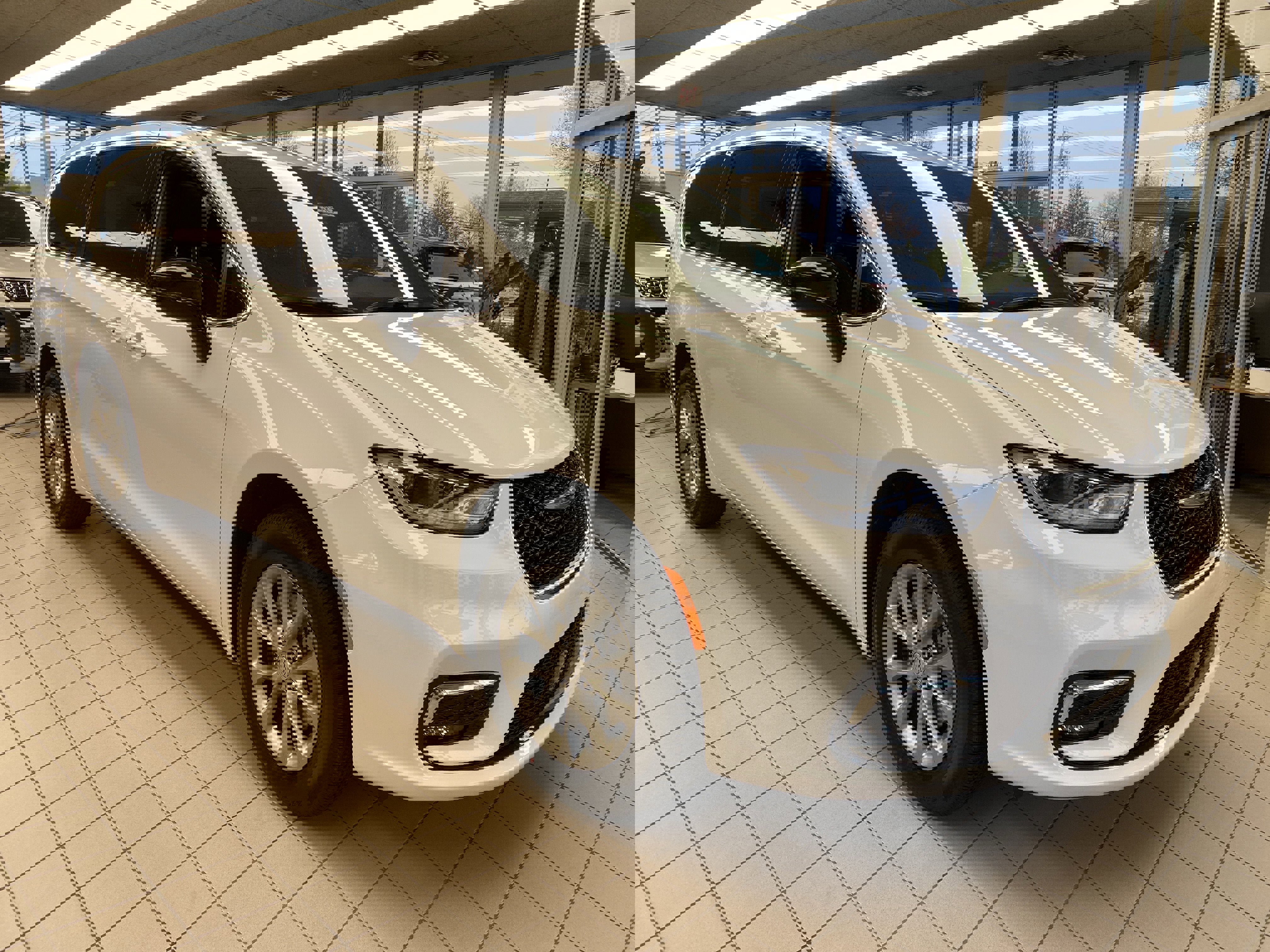 New 2026 Chrysler Pacifica Limited image 2