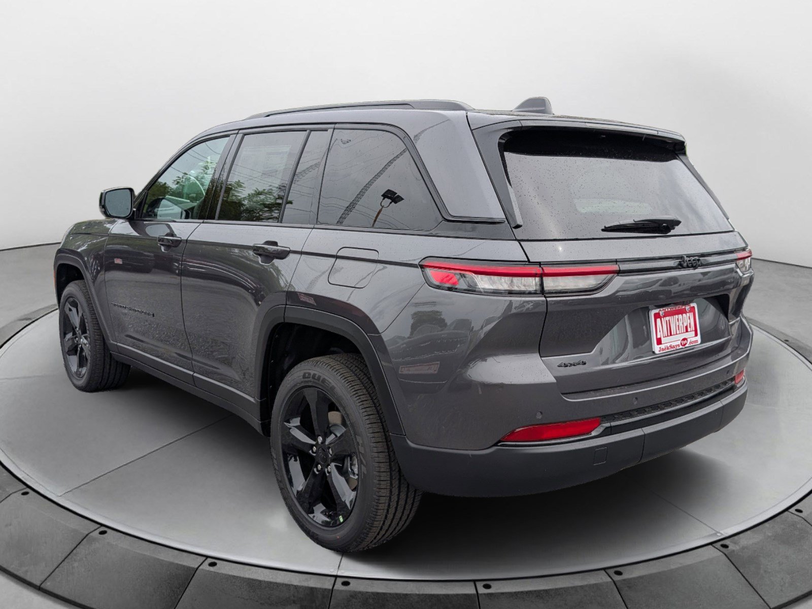 New 2025 Jeep Grand Cherokee Altitude AWD/4WD image 5