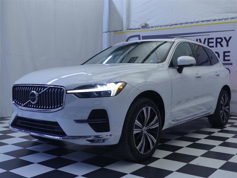 Used 2022 Volvo XC60 B6 Inscription w/ Climate Package image 4