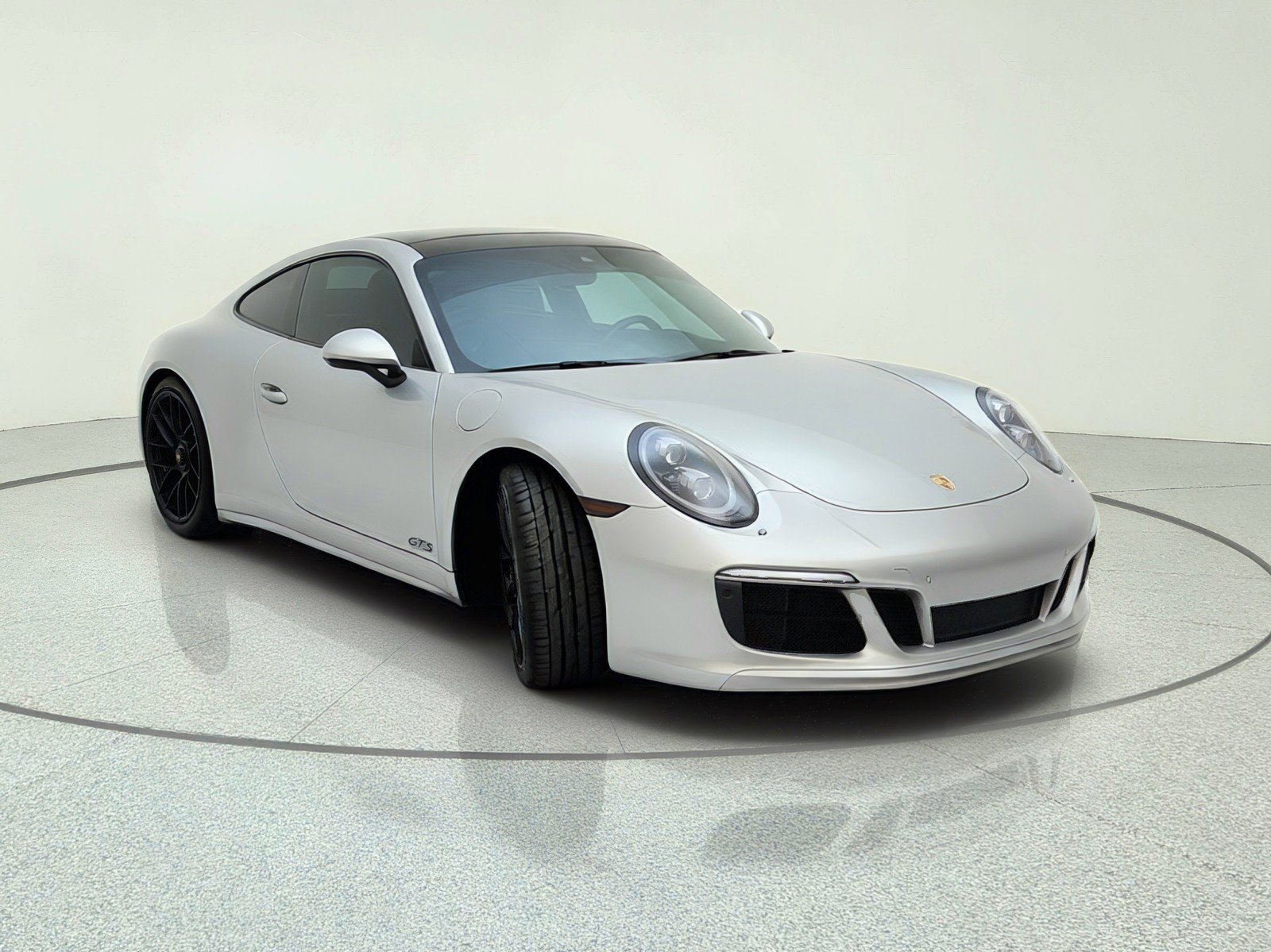 Used 2017 Porsche 911 Carrera GTS RWD image 8
