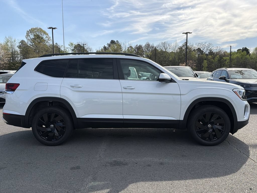 New 2026 Volkswagen Atlas SE FWD image 6