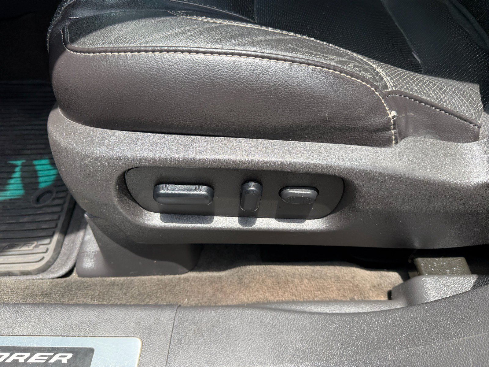 Used 2013 Ford Explorer Sport AWD/4WD image 25