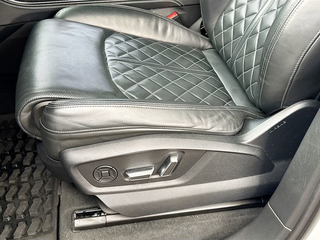 Used 2022 Audi SQ7 Prestige w/ Prestige Package image 21