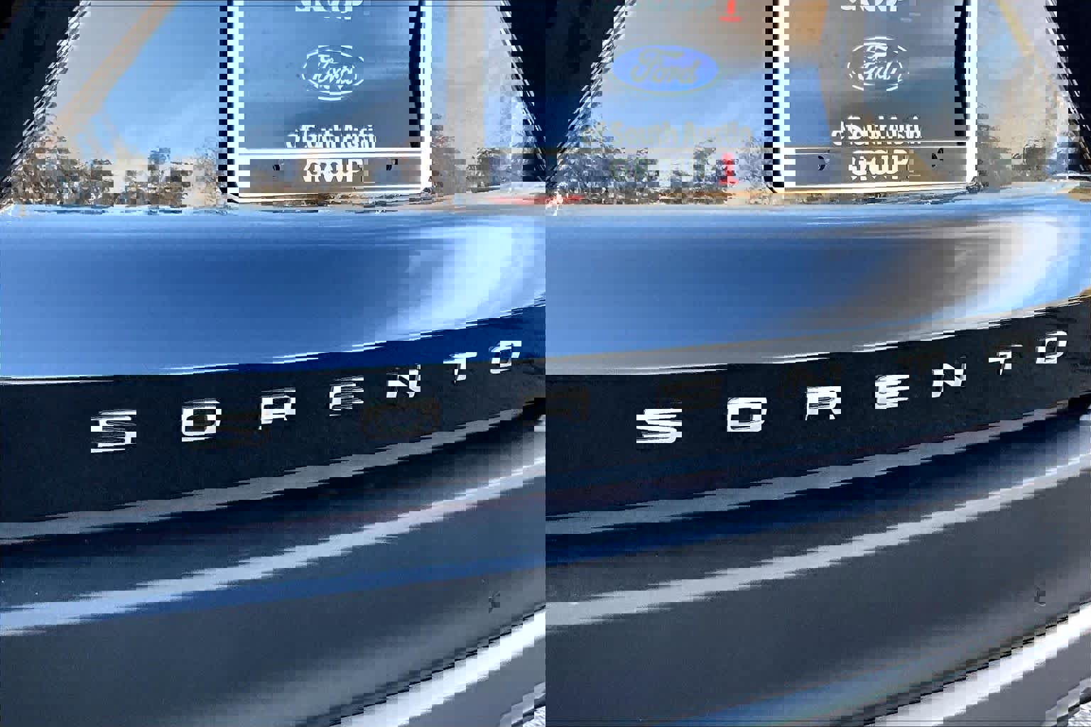 Used 2022 Kia Sorento S image 11