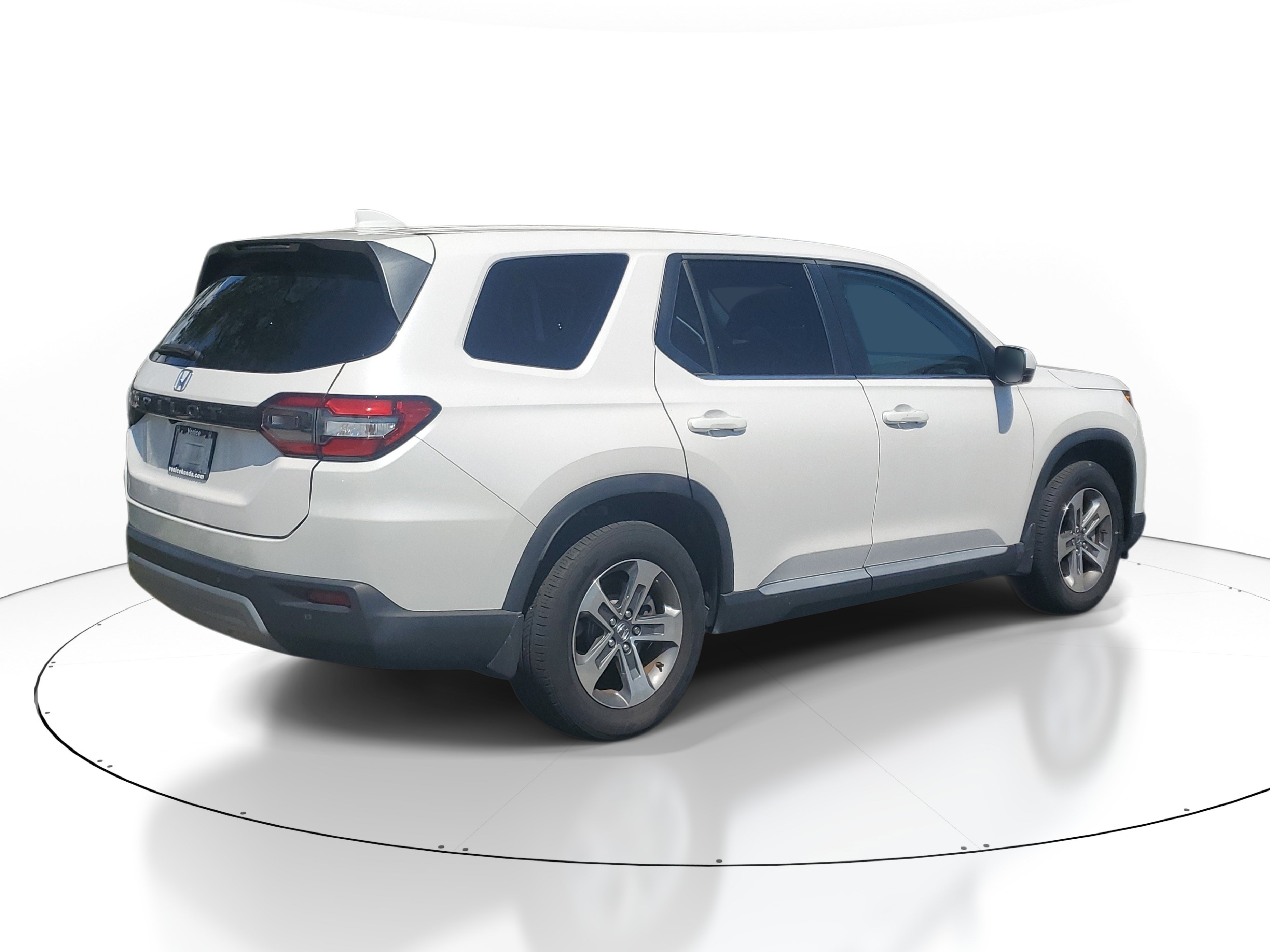 Used 2025 Honda Pilot EX-L image 5