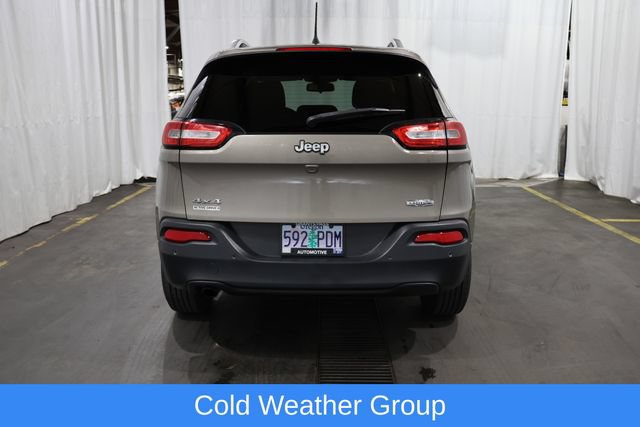 Used 2017 Jeep Cherokee Latitude w/ Safety/Convenience Group AWD/4WD image 4