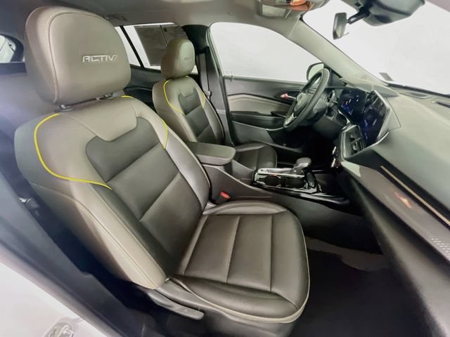 Used 2025 Chevrolet Trax ACTIV w/ Sunroof Package FWD image 28