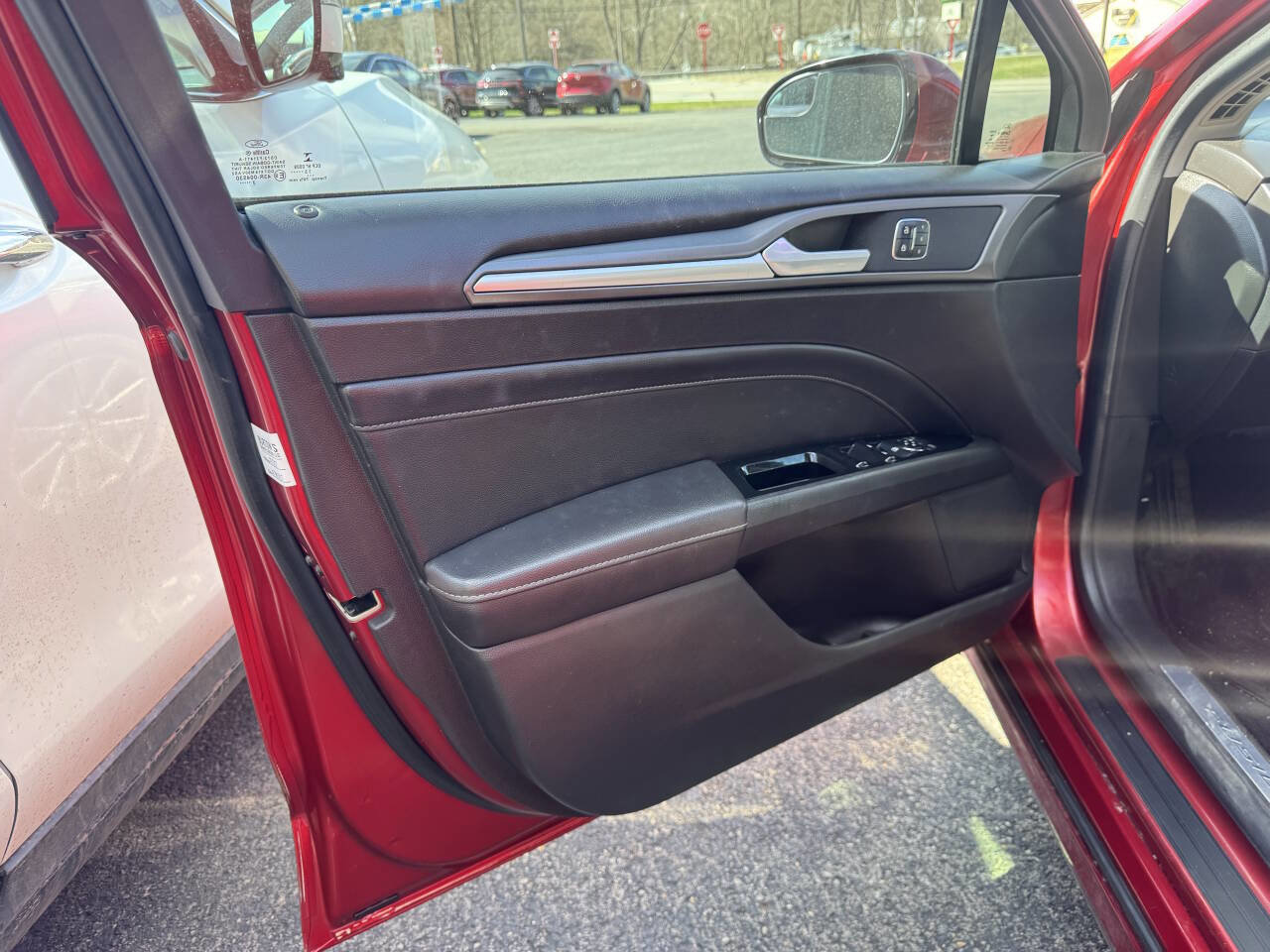 Used 2014 Ford Fusion Titanium image 10