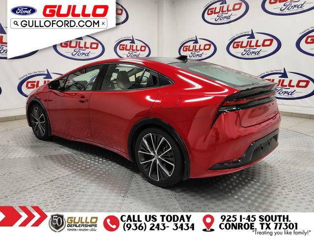 Used 2024 Toyota Prius XLE FWD image 5