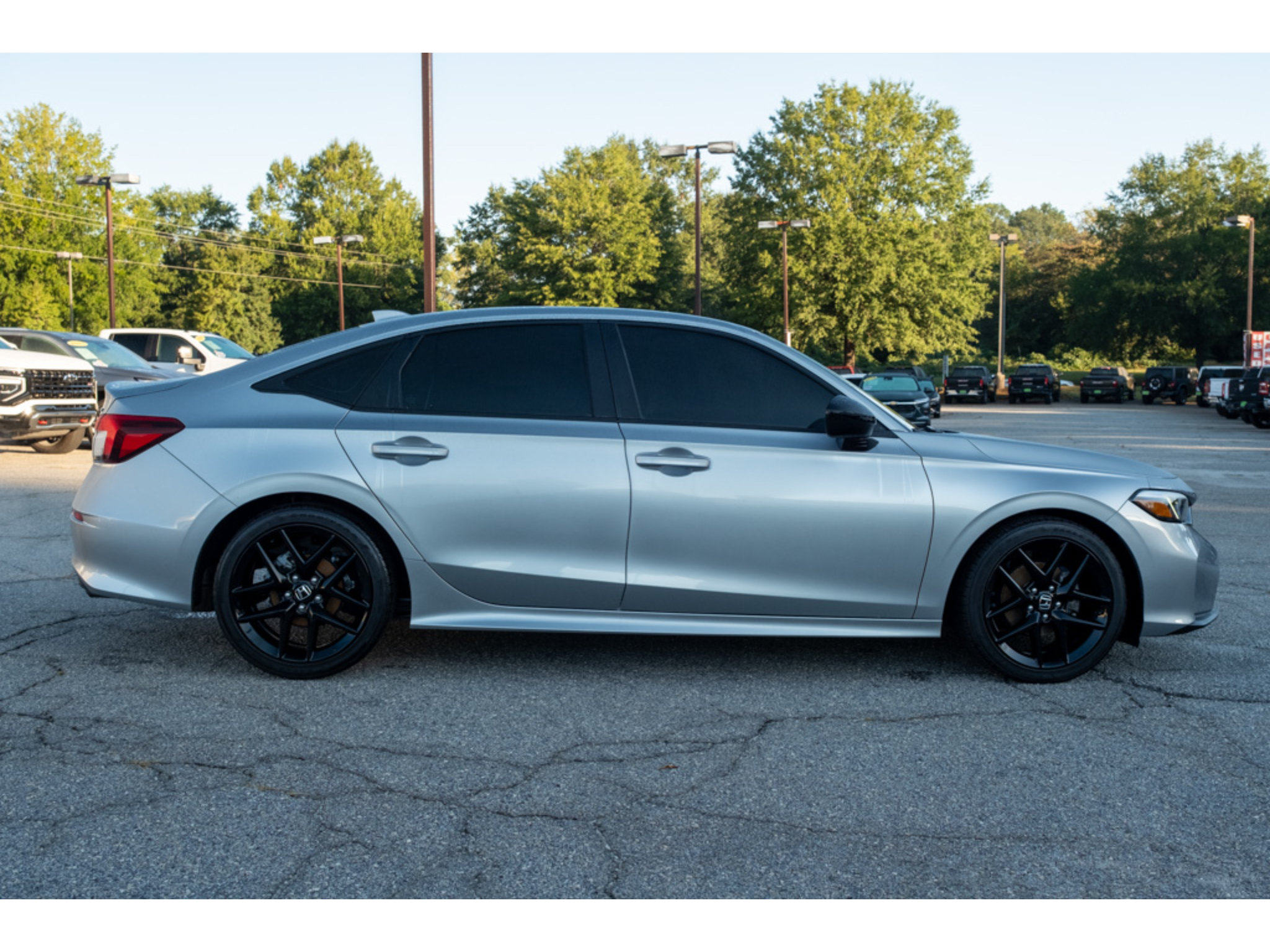 Used 2025 Honda Civic Sport image 9