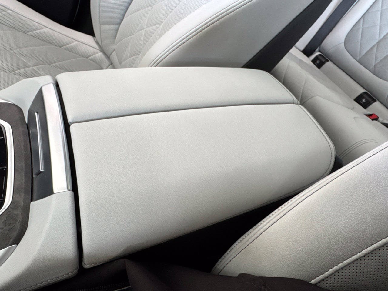 Used 2024 BMW X5 xDrive50e w/ M Sport Package AWD/4WD image 32