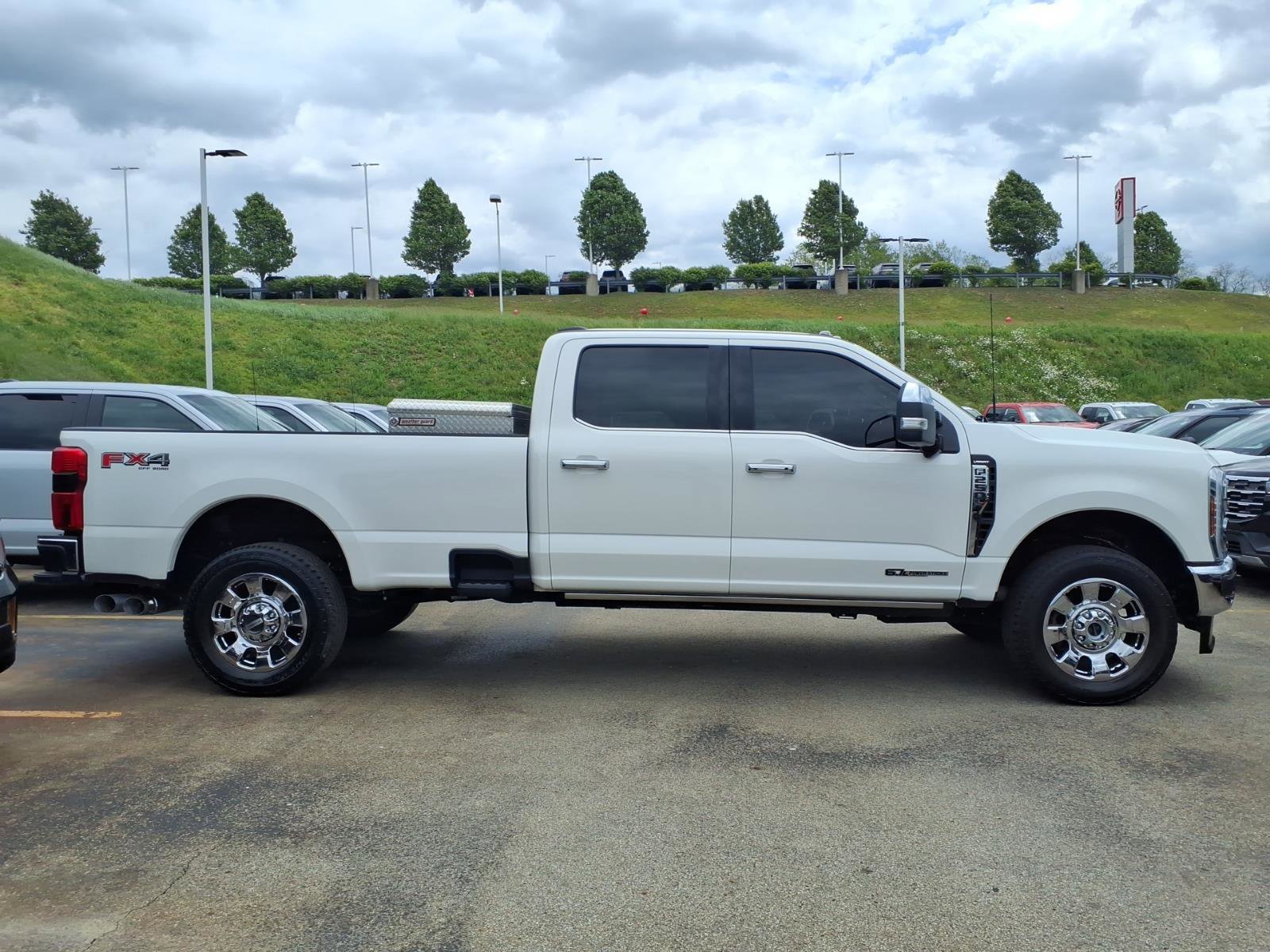 Used 2024 Ford F250 Lariat w/ Lariat Ultimate Package AWD/4WD image 6