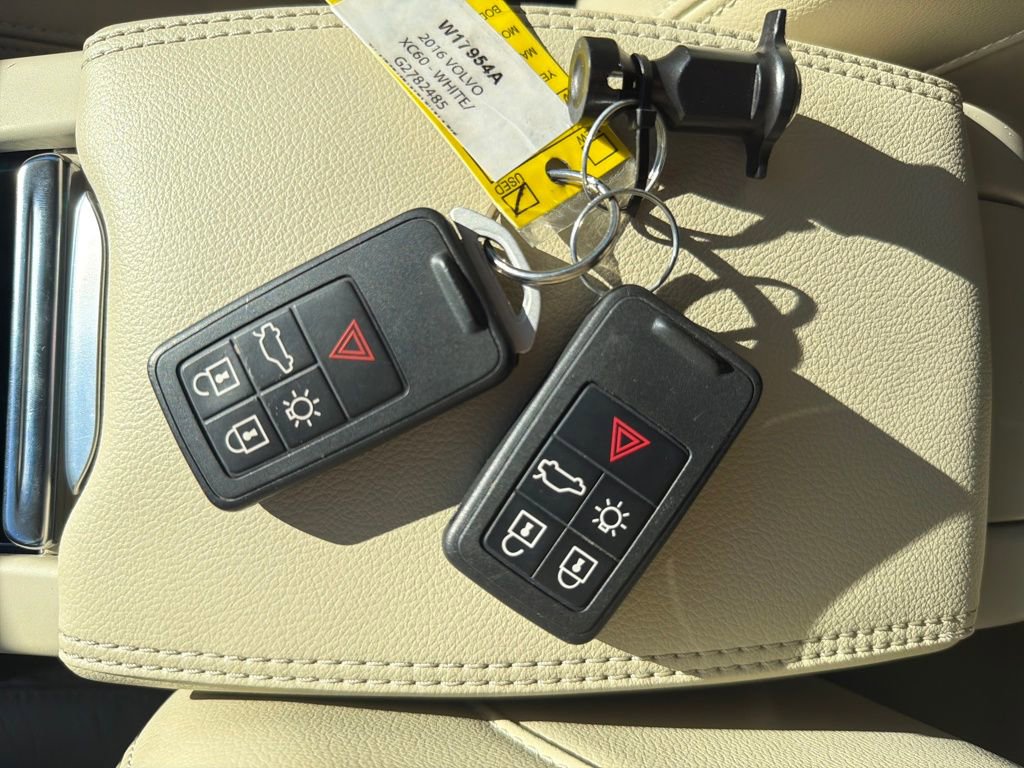 Used 2016 Volvo XC60 T5 Premier image 29