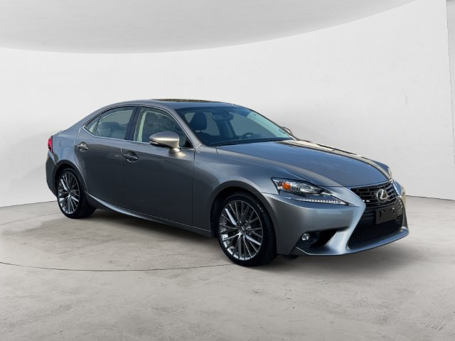 Used 2016 Lexus IS 300 AWD image 3