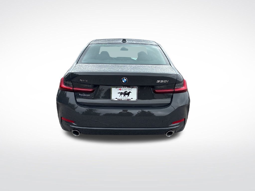 New 2026 BMW 330i xDrive Sedan w/ Premium Package AWD/4WD image 4