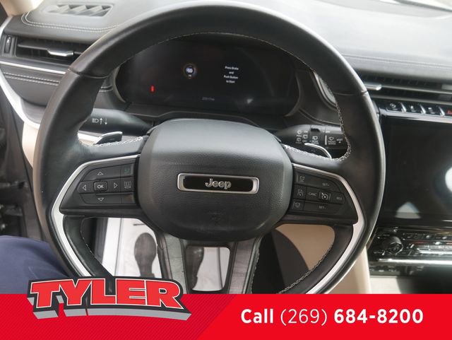 Certified 2022 Jeep Grand Cherokee Limited w/ Luxury Tech Group II AWD/4WD image 28