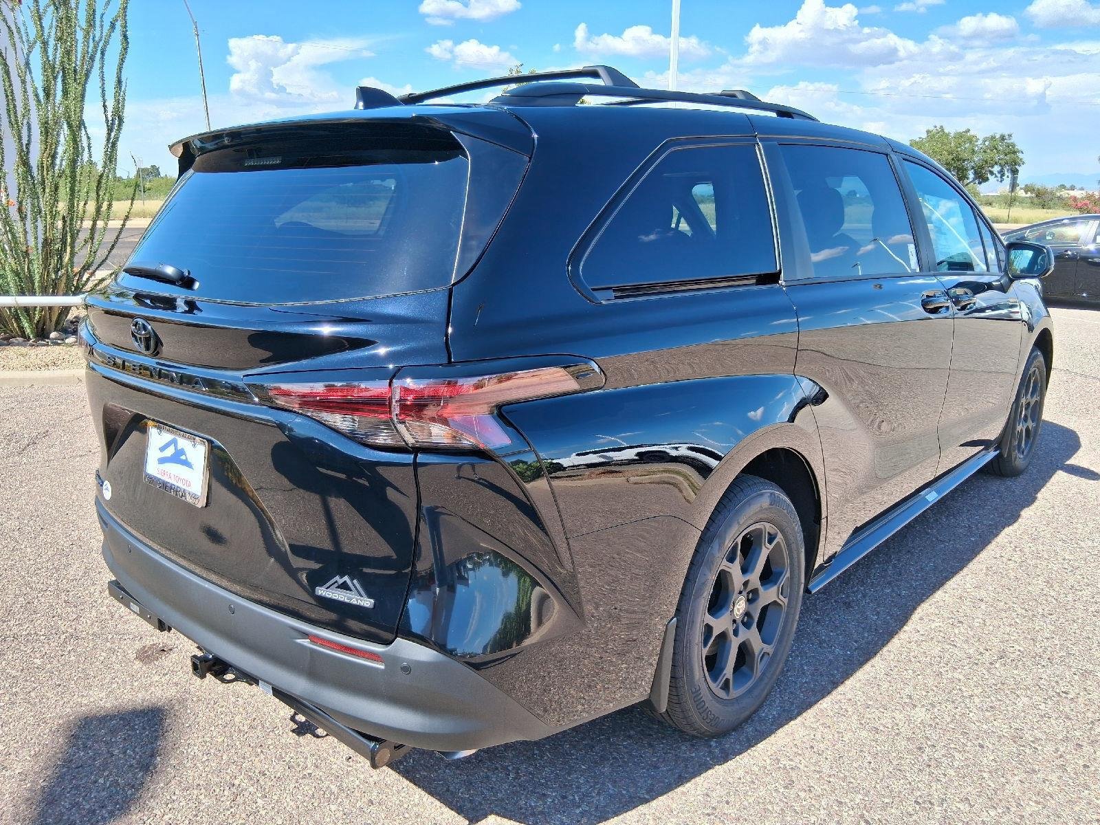 New 2026 Toyota Sienna XLE Woodland Edition AWD/4WD image 5