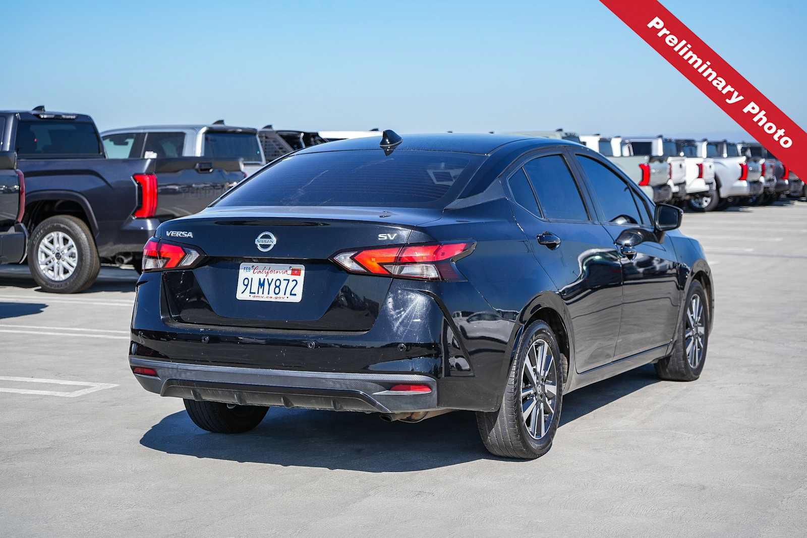 Used 2021 Nissan Versa SV FWD image 6