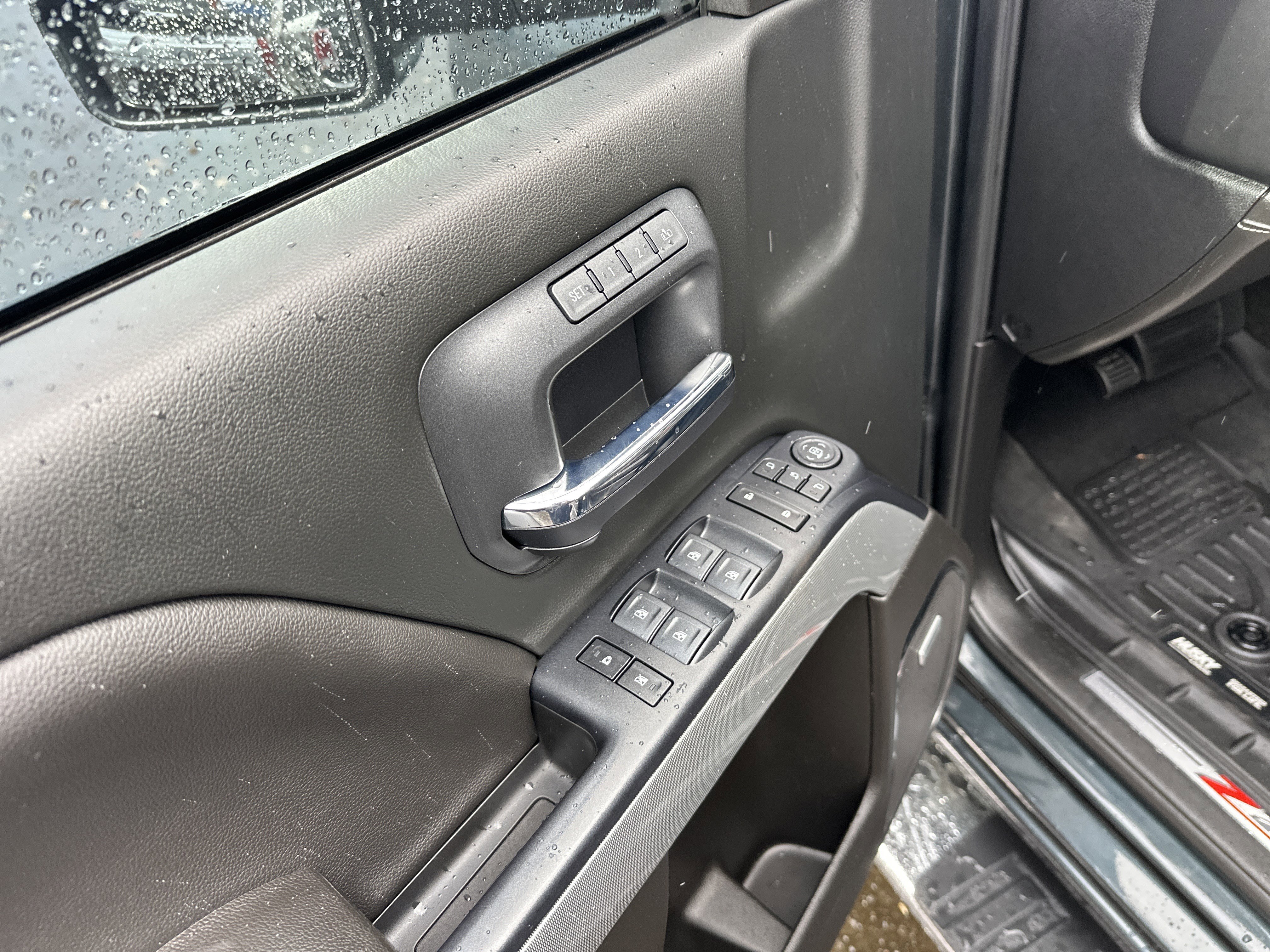 Used 2018 Chevrolet Silverado 2500 LTZ w/ Duramax Plus Package image 14