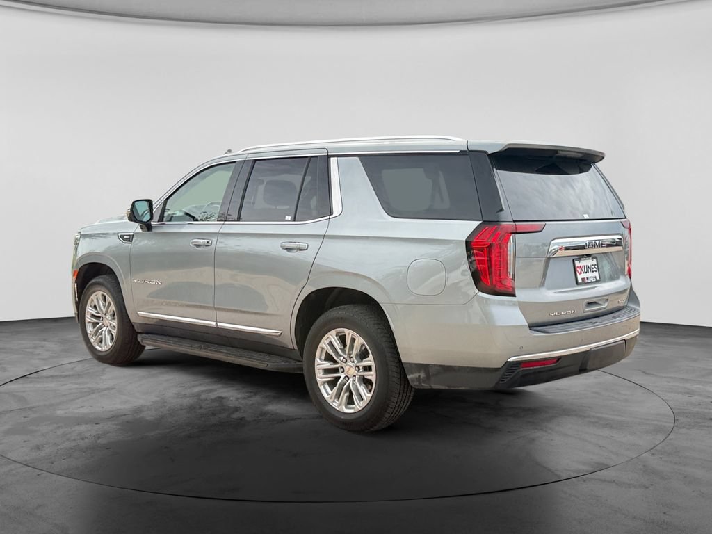 Used 2024 GMC Yukon SLT w/ SLT Luxury Package AWD/4WD image 7