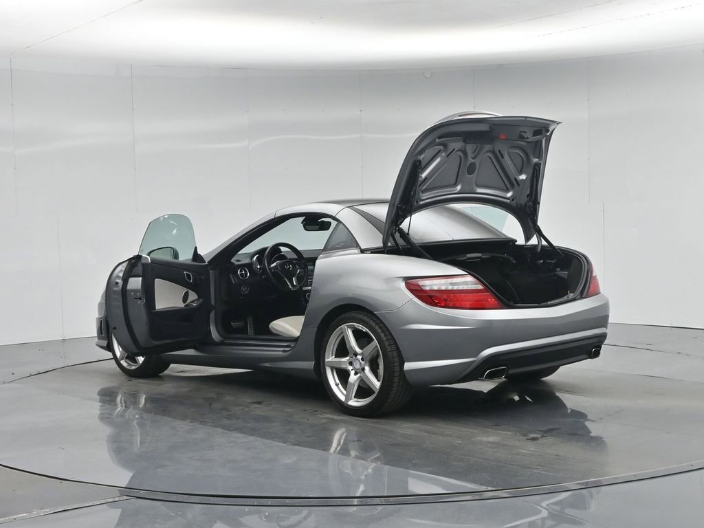 Used 2015 Mercedes-Benz SLK 250 image 29