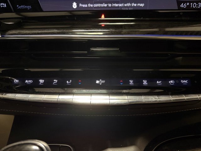 Used 2022 Cadillac Escalade Premium Luxury image 20