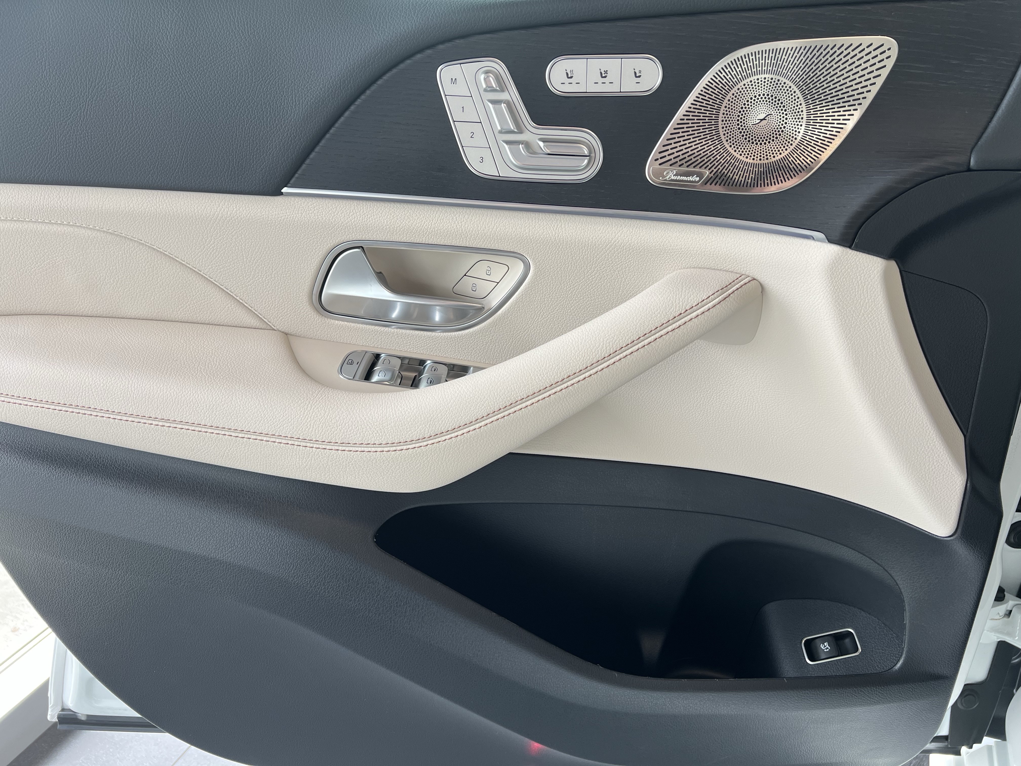 New 2027 Mercedes-Benz GLS 450 4MATIC image 12