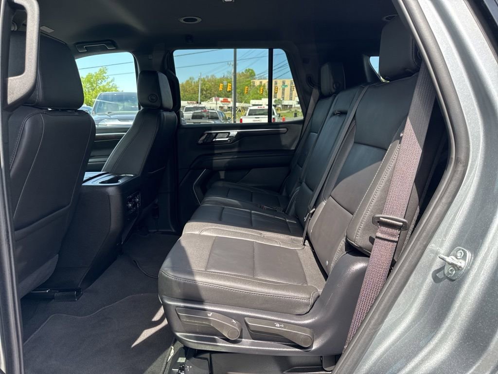 Used 2025 Chevrolet Tahoe Z71 AWD/4WD image 26