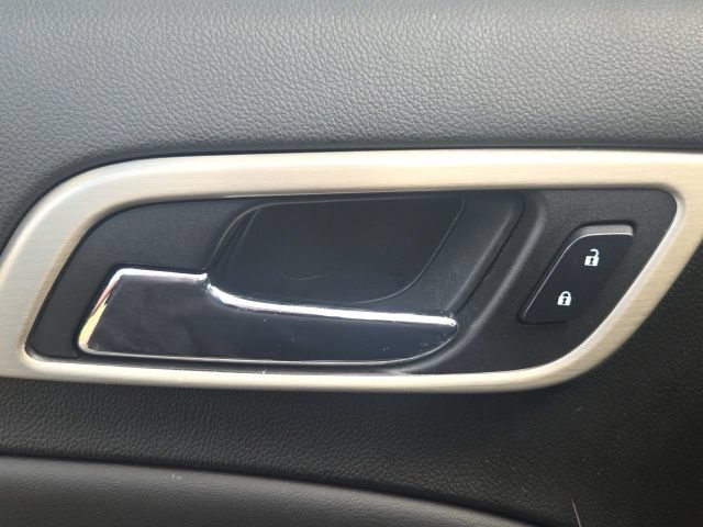 Used 2019 GMC Yukon Denali w/ Denali Ultimate Package AWD/4WD image 25