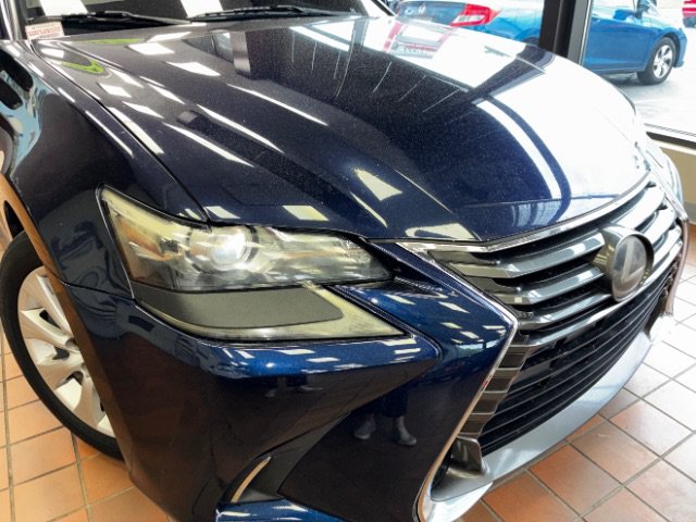 Used 2017 Lexus GS 200t w/ Preferred Accessory Package RWD image 2