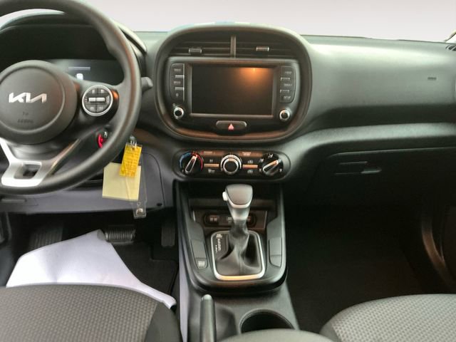 Used 2024 Kia Soul LX w/ Option Group 015 image 12