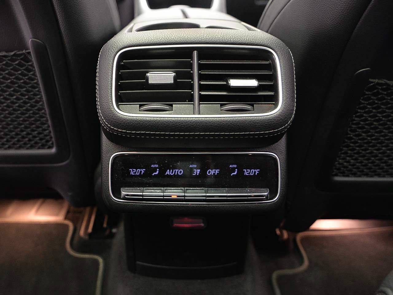 Used 2024 Mercedes-Benz GLS 450 4MATIC image 10