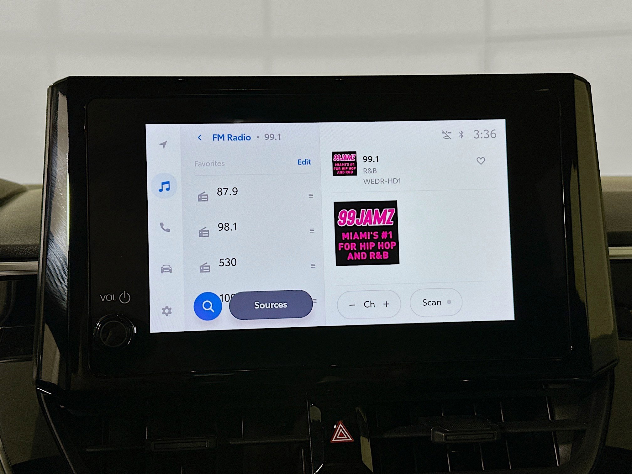 Certified 2023 Toyota Corolla SE image 24