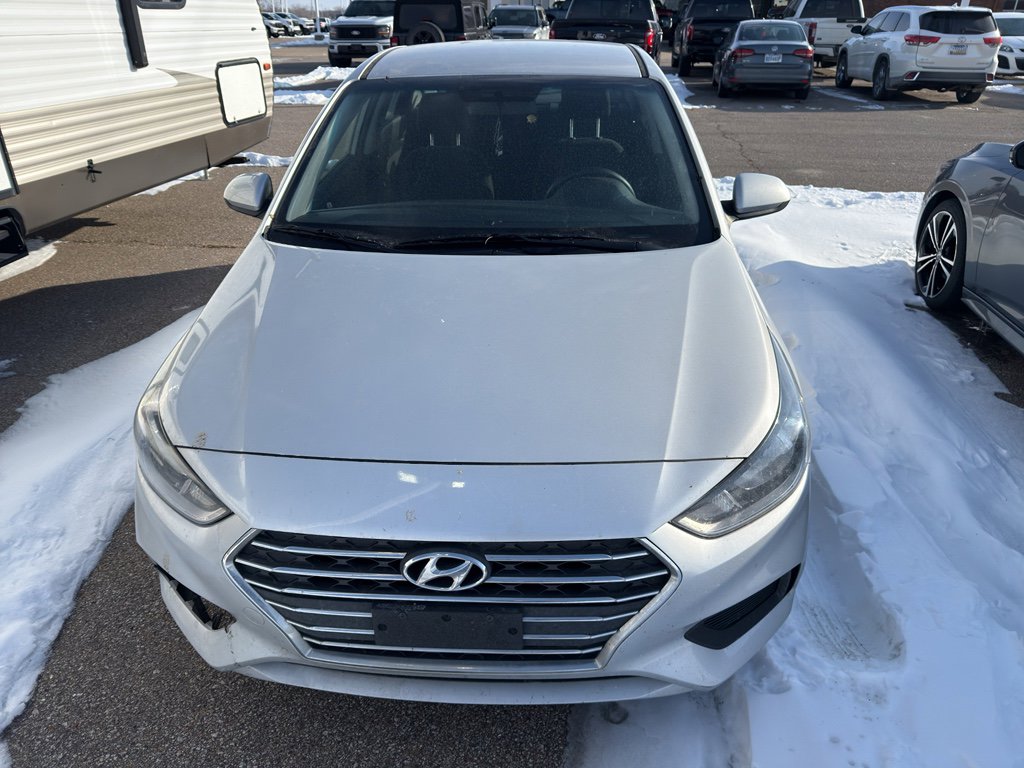 Used 2021 Hyundai Accent SE image 2