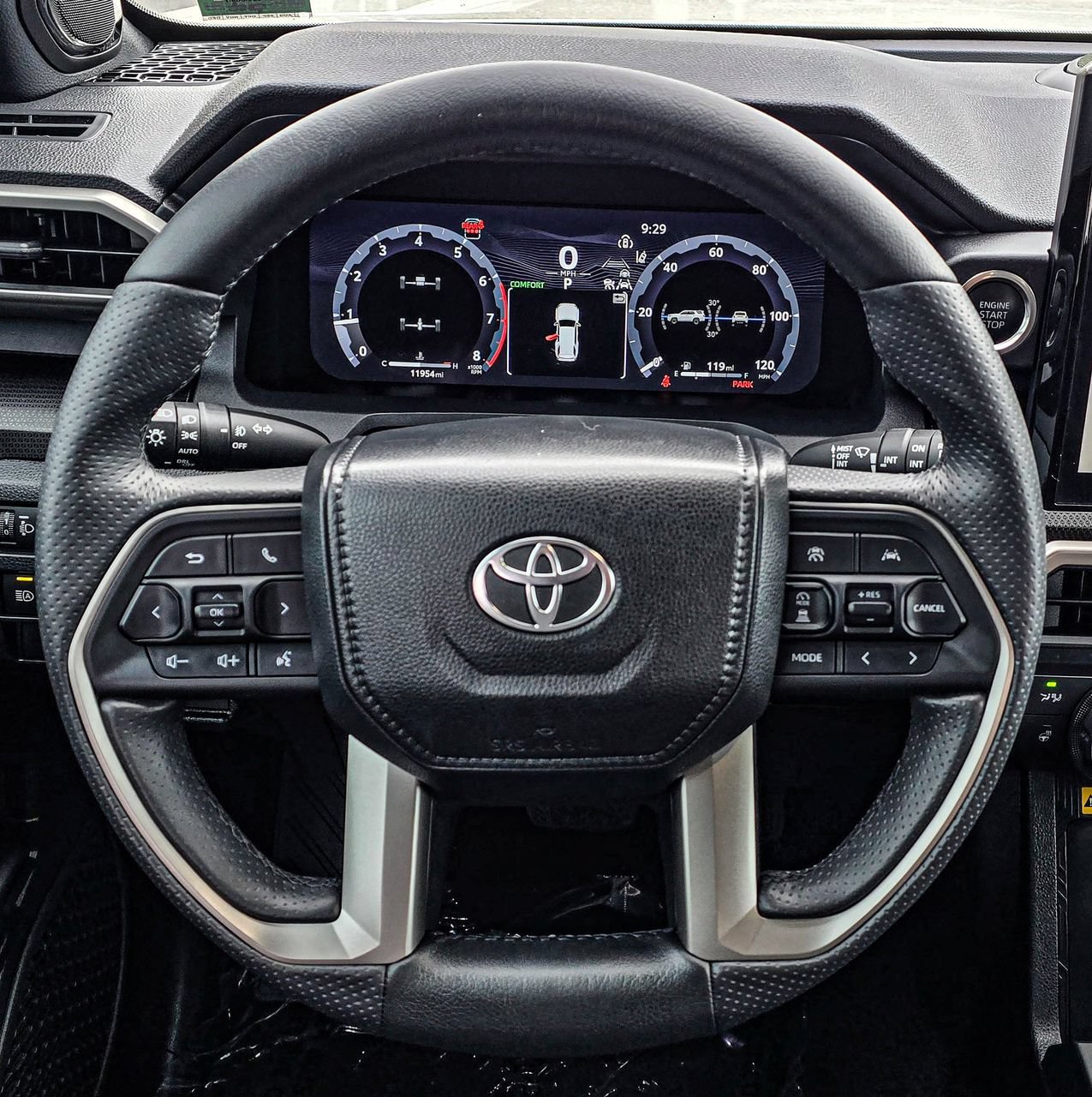 Used 2025 Toyota 4Runner Limited w/ Tow Technology Package AWD/4WD image 27